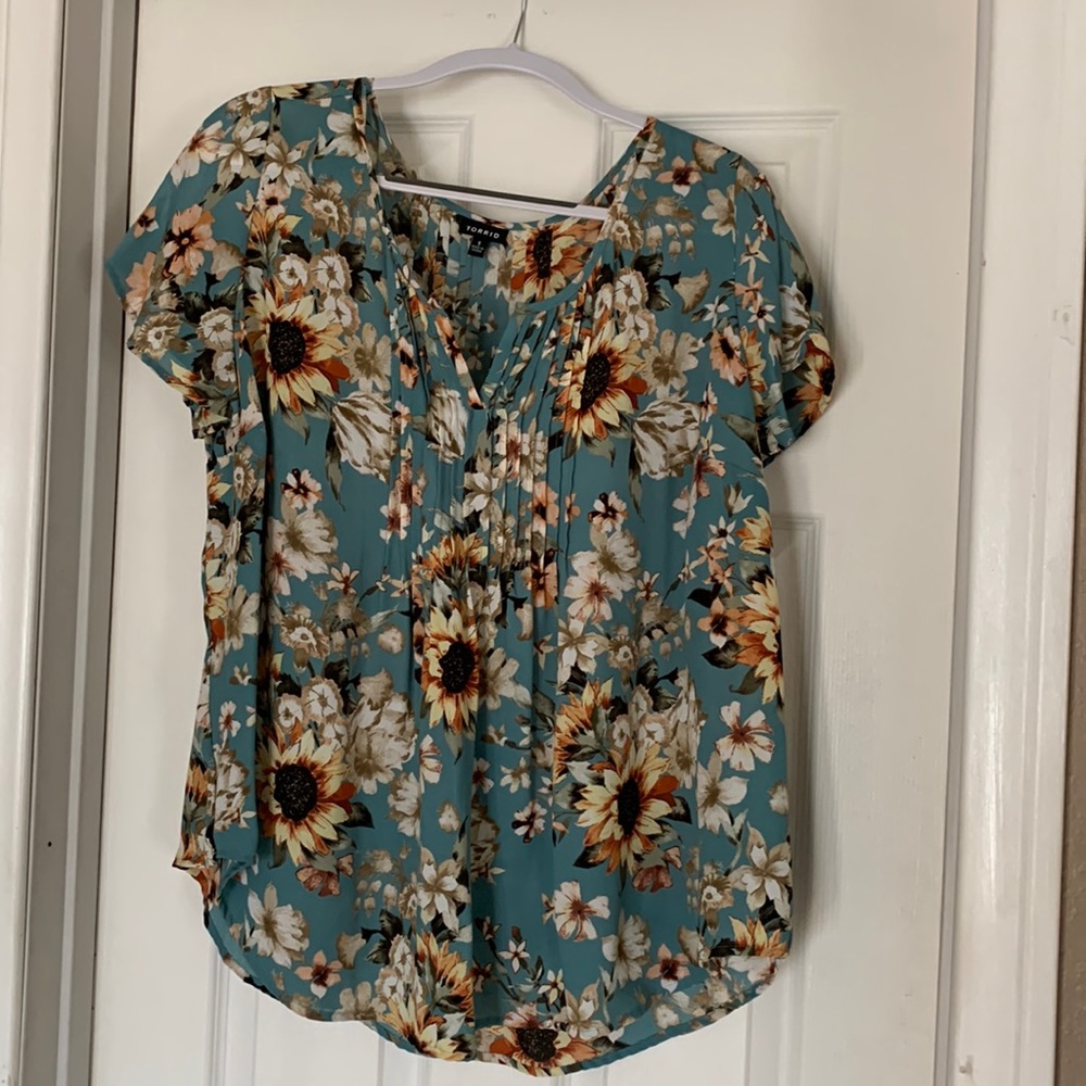 Torrid blouse, Size 1